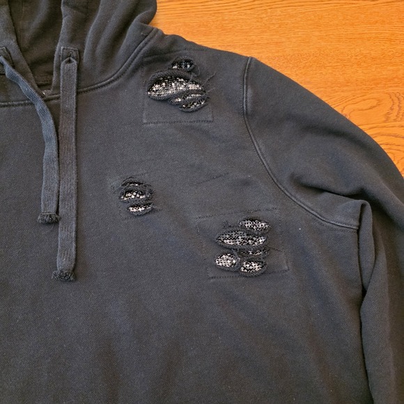 La La Anthony M Hoodie Distressed Black With Sequins Pullover Shoulder Cutout - Picture 3 of 16
